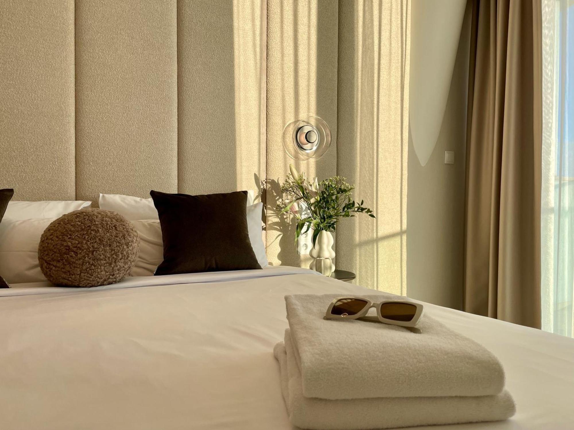 Wave & Aparthotel